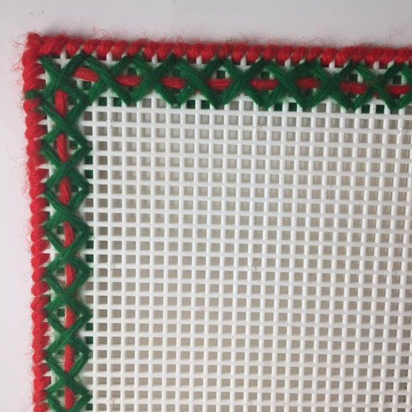 Vintage Handmade Plastic Canvas Stitched Yarn and Beads Christmas Tree Wall Hang - Picture 5 of 8